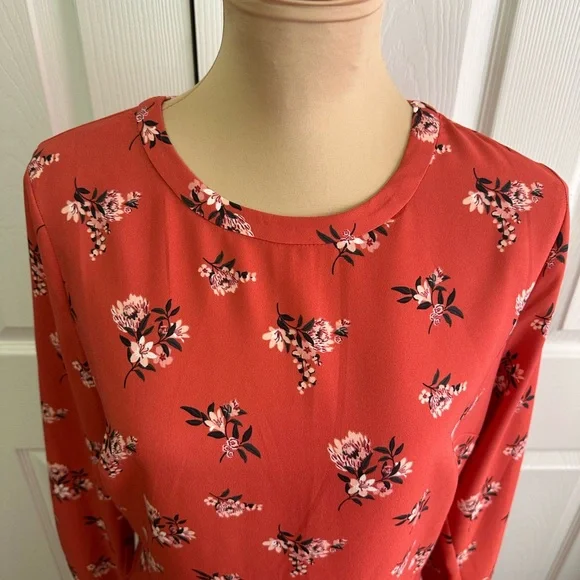 LOFT Vibrant Dusty Rose Floral Long Sleeve Dress - Picture 2 of 6